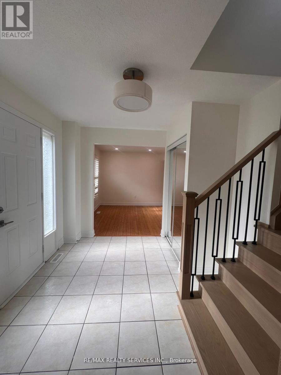 31 JUNEWOOD CRESCENT, Brampton (Northgate), Ontario, L6S3T5 — Photo 3