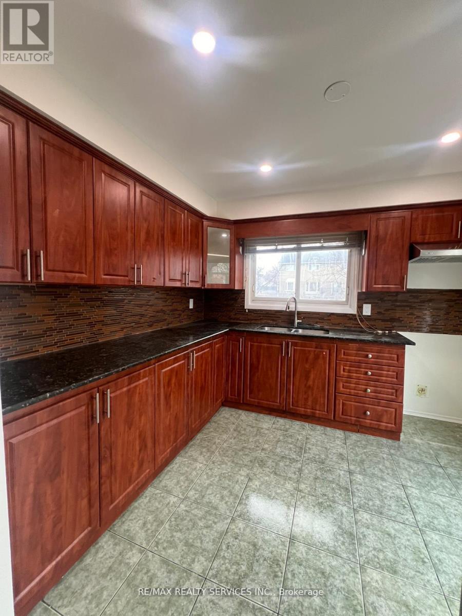 31 JUNEWOOD CRESCENT, Brampton (Northgate), Ontario, L6S3T5 — Photo 5