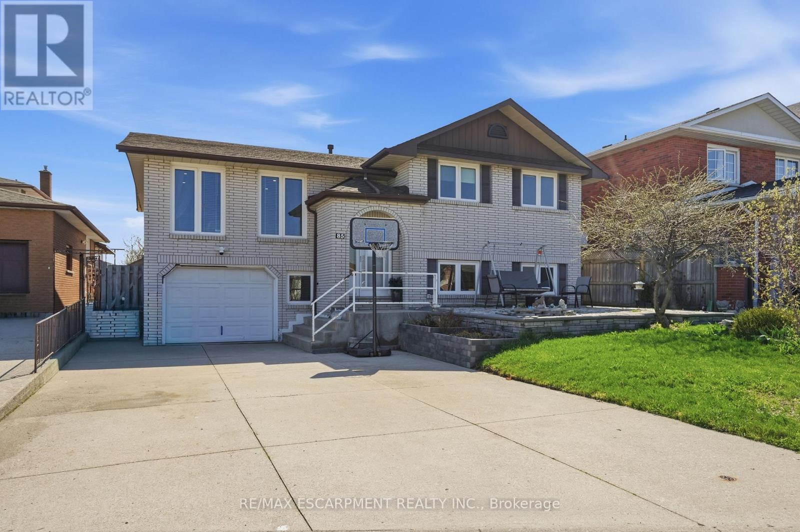 85 SUMMERLEA DRIVE, Hamilton (Lisgar), Ontario, L8T4X9 — Photo 2