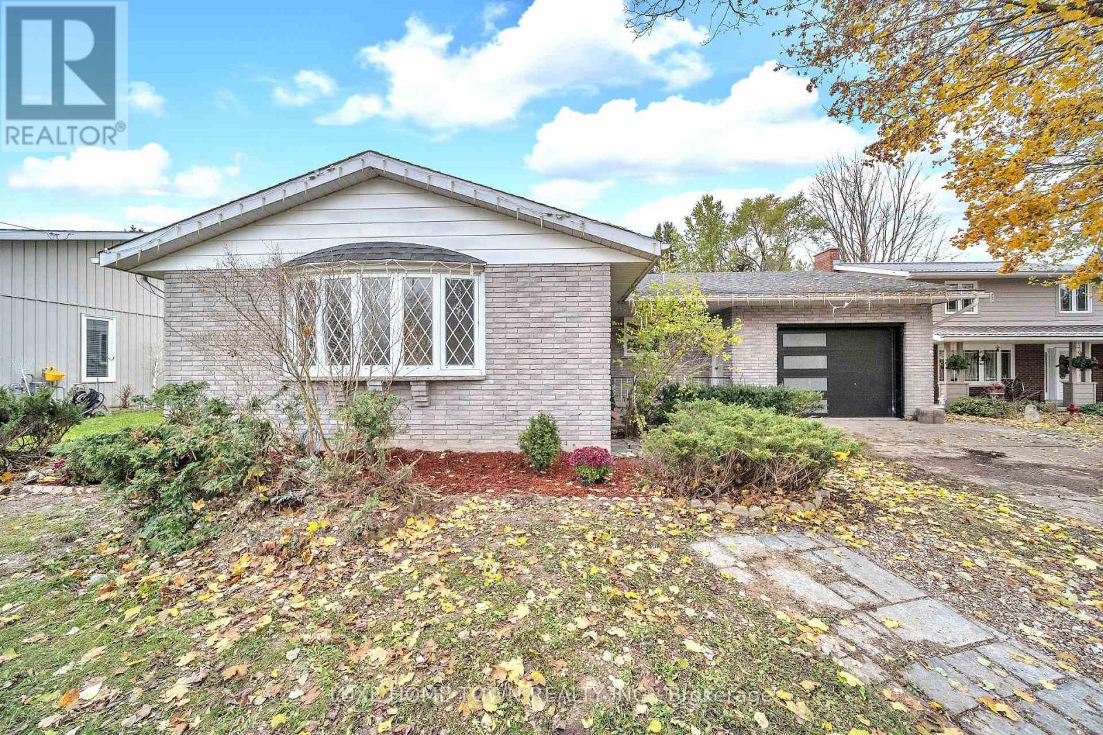 5 CENTENNIAL DRIVE, Brockton, Ontario, N0G2V0 — Photo 4