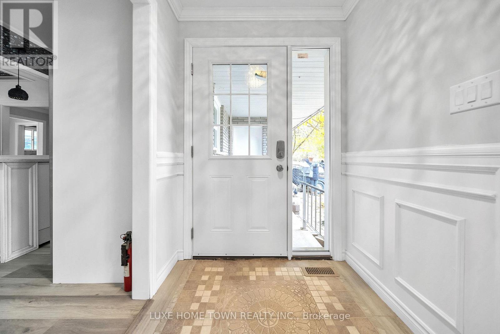 5 CENTENNIAL DRIVE, Brockton, Ontario, N0G2V0 — Photo 6