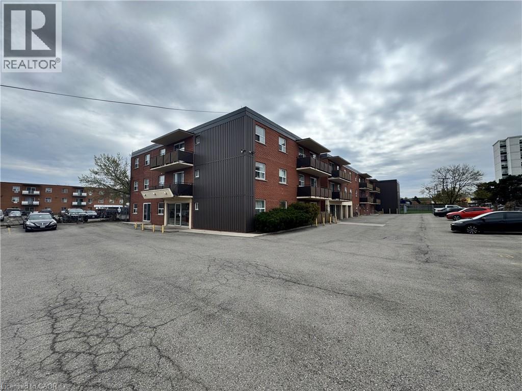 105 TIA Drive Unit# 102, Hamilton, Ontario, L8H2N8 — Photo 2