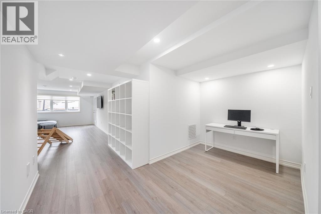 223 SKINNER Road, Hamilton, Ontario, L8B1X2 — Photo 36