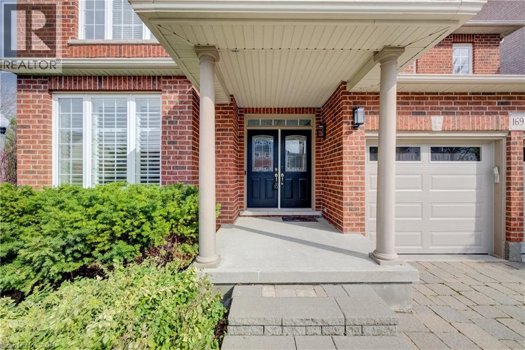 169 FALCONRIDGE Drive, Kitchener, Ontario, N2K4J9 — Photo 3