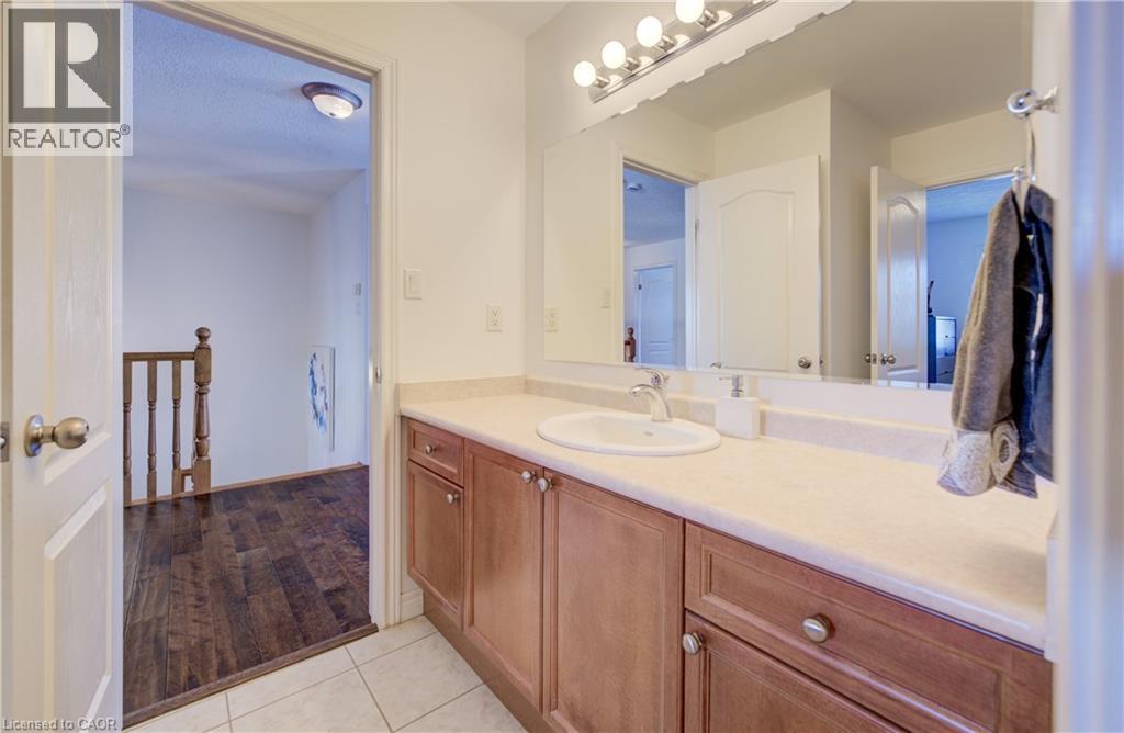 169 FALCONRIDGE Drive, Kitchener, Ontario, N2K4J9 — Photo 33