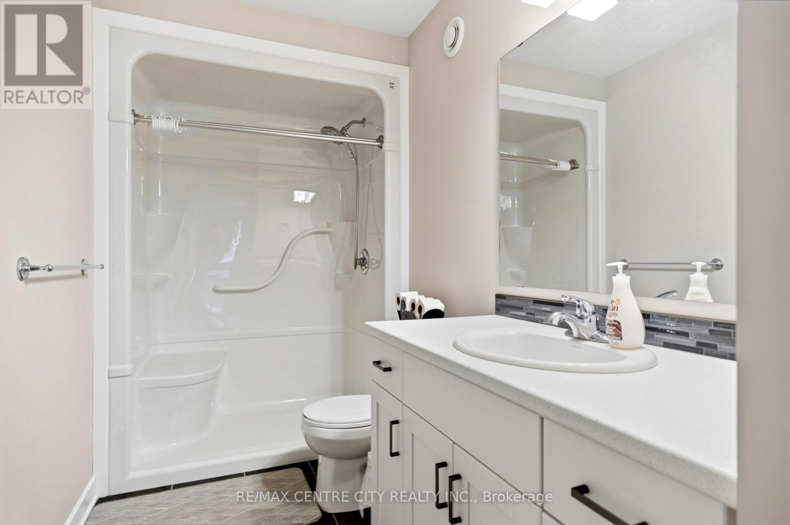 19 BENJAMIN PARKWAY, St. Thomas, Ontario, N5R0J1 — Photo 12