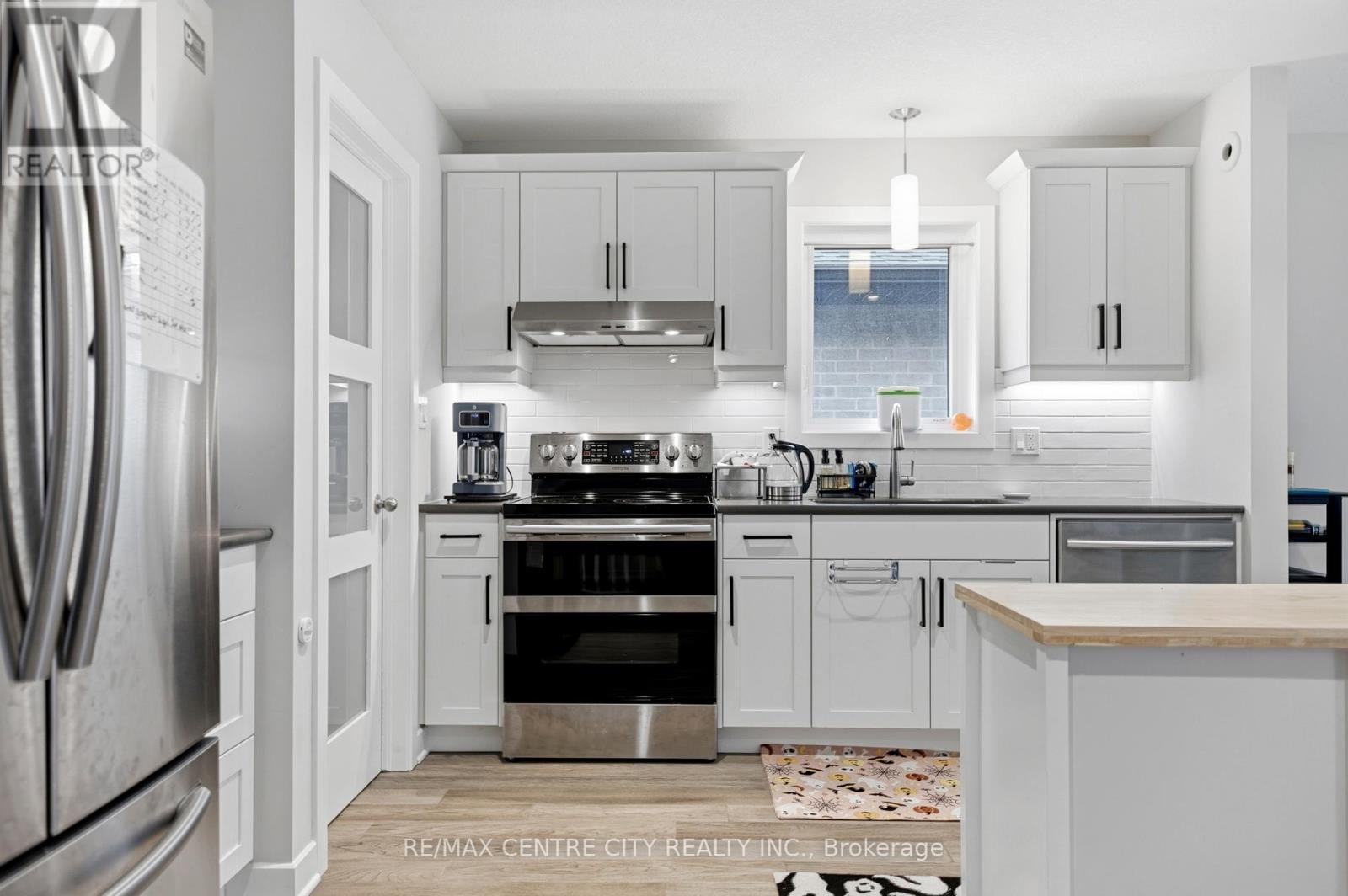 19 BENJAMIN PARKWAY, St. Thomas, Ontario, N5R0J1 — Photo 7