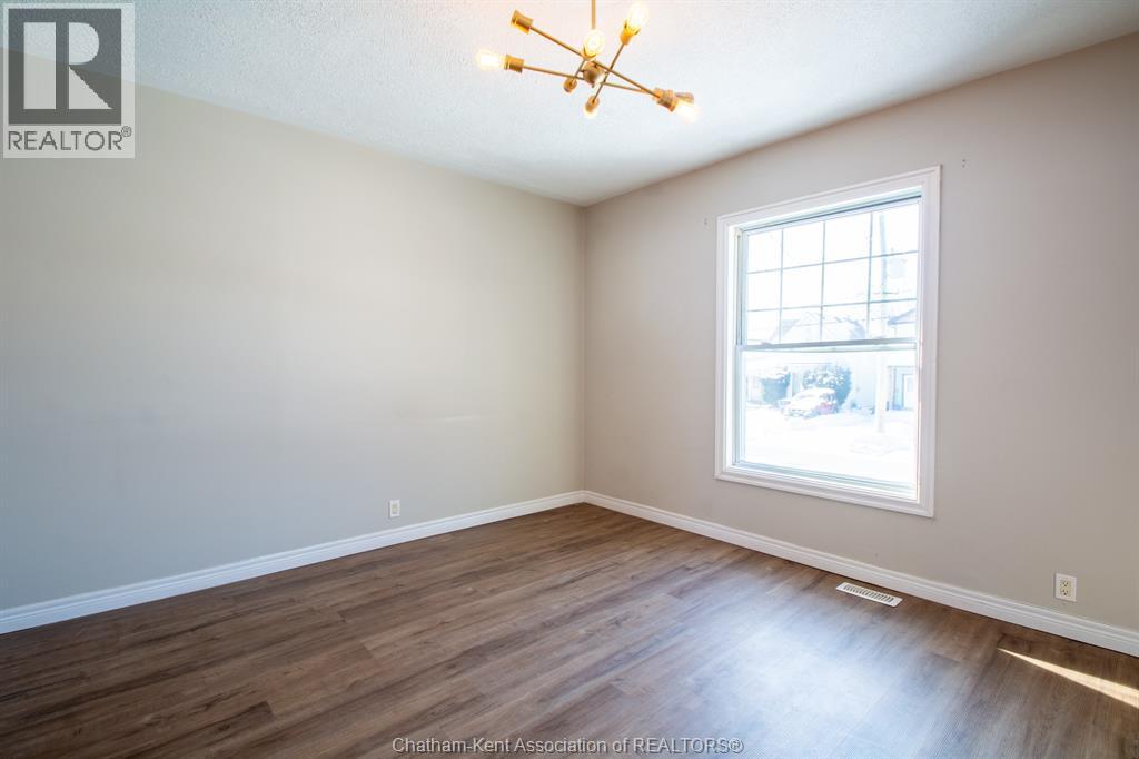 31 Adelaide STREET North, Chatham, Ontario, N7M4K2 — Photo 14