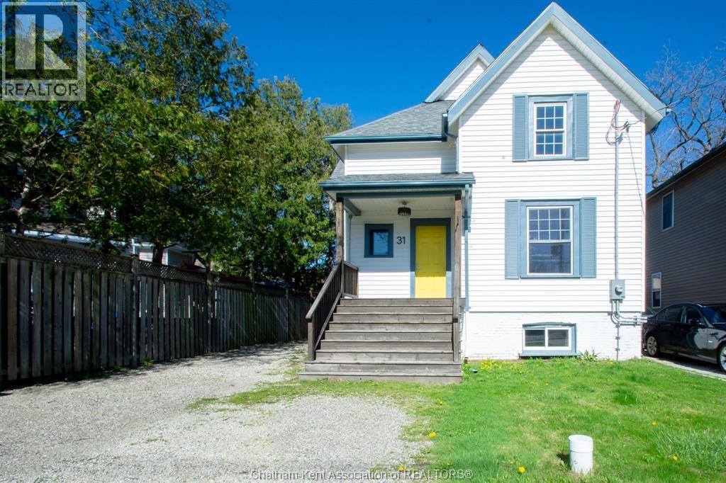 31 Adelaide STREET North, Chatham, Ontario, N7M4K2 — Photo 3