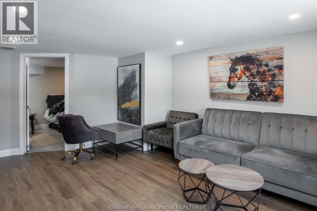 31 Adelaide STREET North, Chatham, Ontario, N7M4K2 — Photo 8