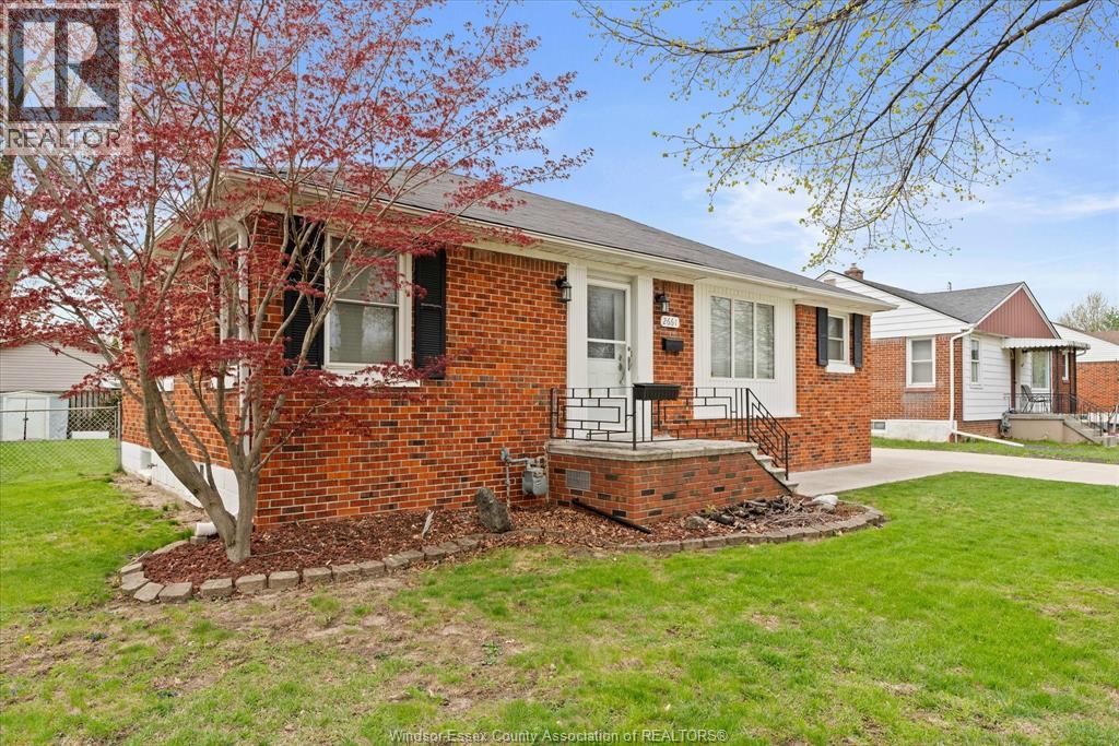 2661 RANDOLPH AVENUE, Windsor, Ontario, N9E3E1 — Photo 4