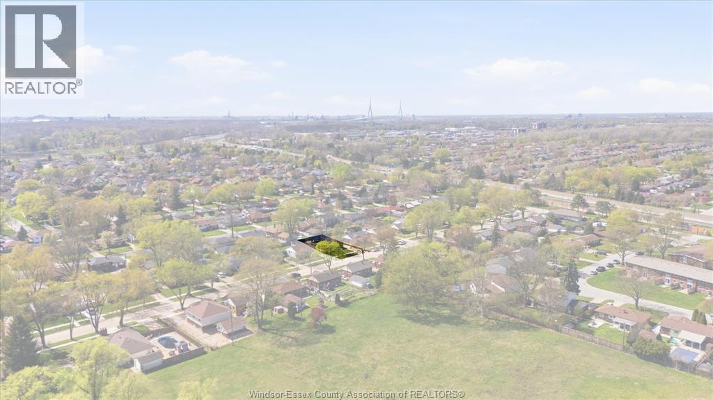 2661 RANDOLPH AVENUE, Windsor, Ontario, N9E3E1 — Photo 41