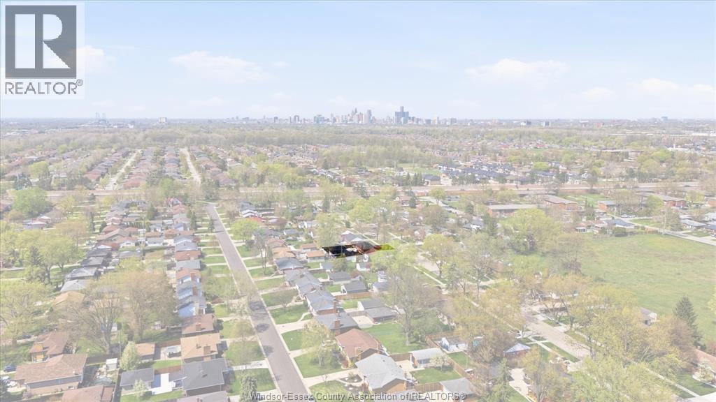 2661 RANDOLPH AVENUE, Windsor, Ontario, N9E3E1 — Photo 43