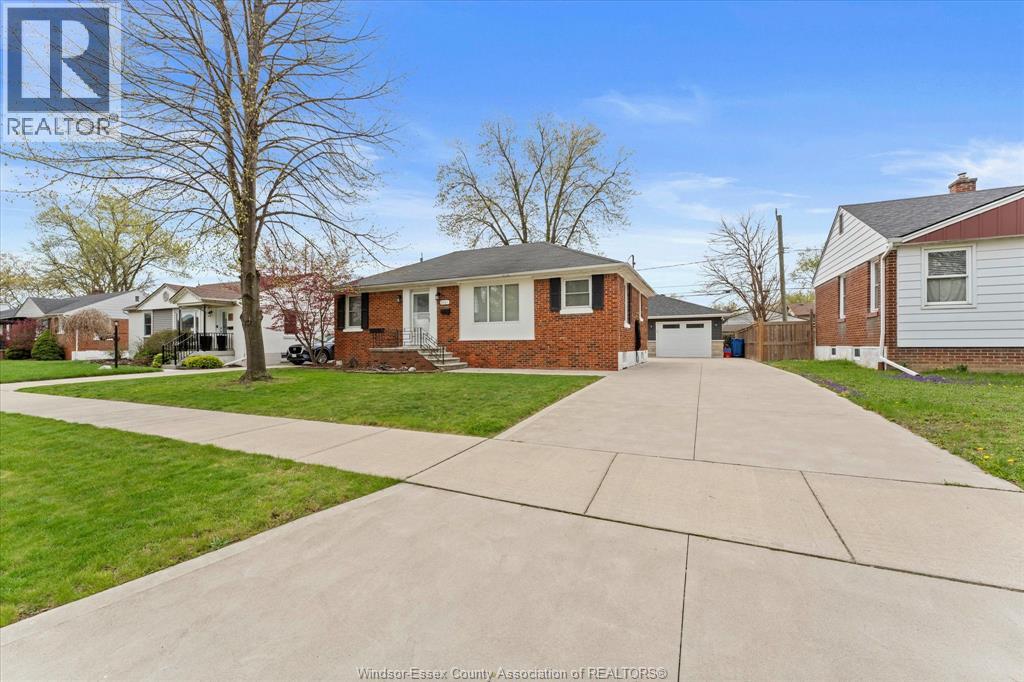 2661 RANDOLPH AVENUE, Windsor, Ontario, N9E3E1 — Photo 5