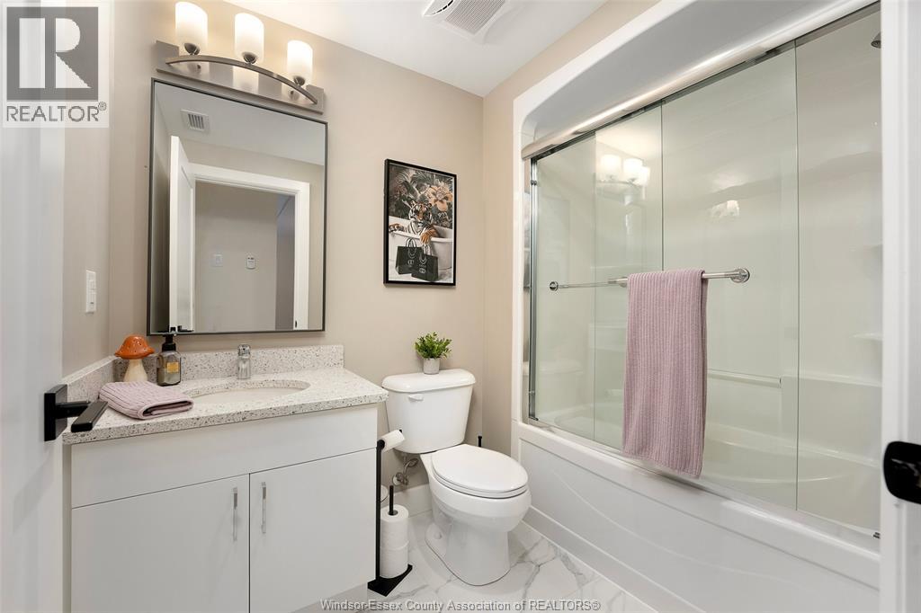 2550 SANDWICH WEST PARKWAY Unit# 111, LaSalle, Ontario, N9H0N4 — Photo 17