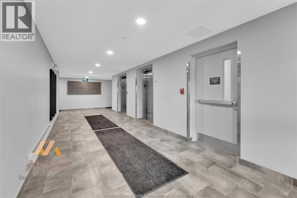 2550 SANDWICH WEST PARKWAY Unit# 111, LaSalle, Ontario, N9H0N4 — Photo 2