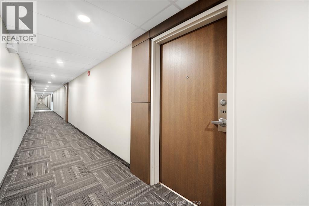 2550 SANDWICH WEST PARKWAY Unit# 111, LaSalle, Ontario, N9H0N4 — Photo 3