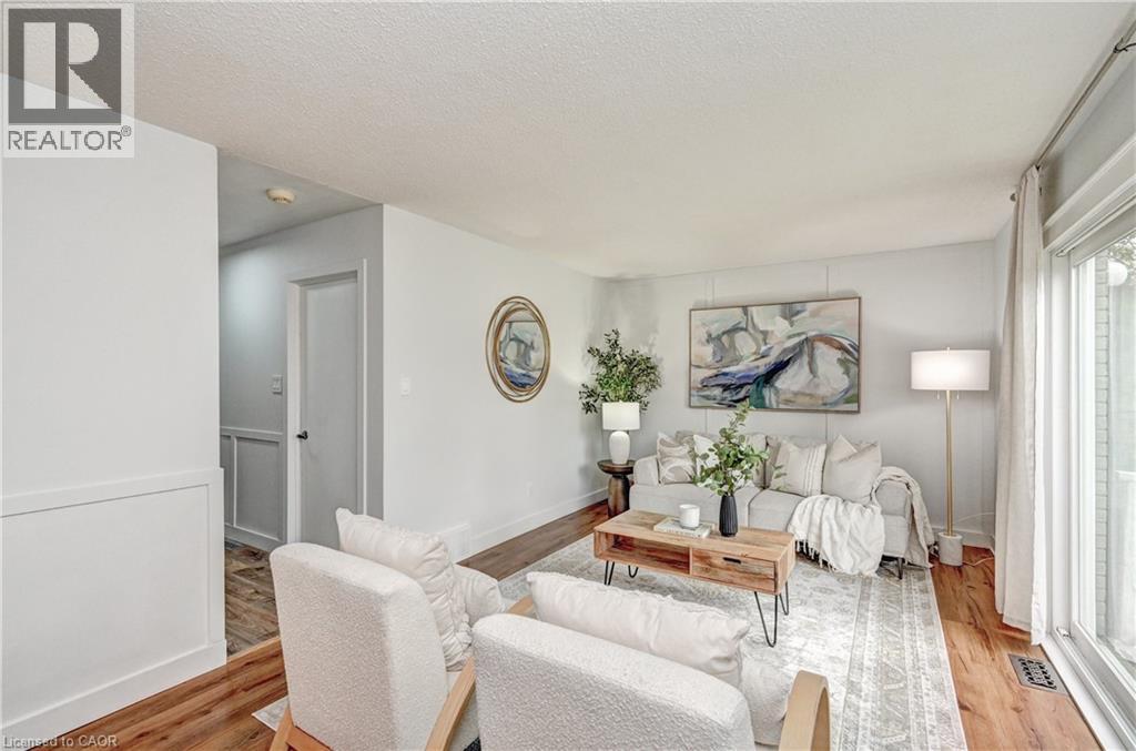 39 SOUTHWOOD Drive, Kitchener, Ontario, N2E2E6 — Photo 12