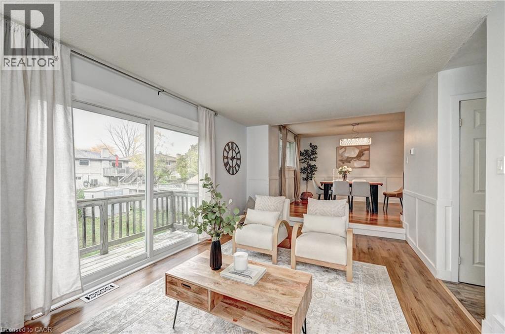 39 SOUTHWOOD Drive, Kitchener, Ontario, N2E2E6 — Photo 13