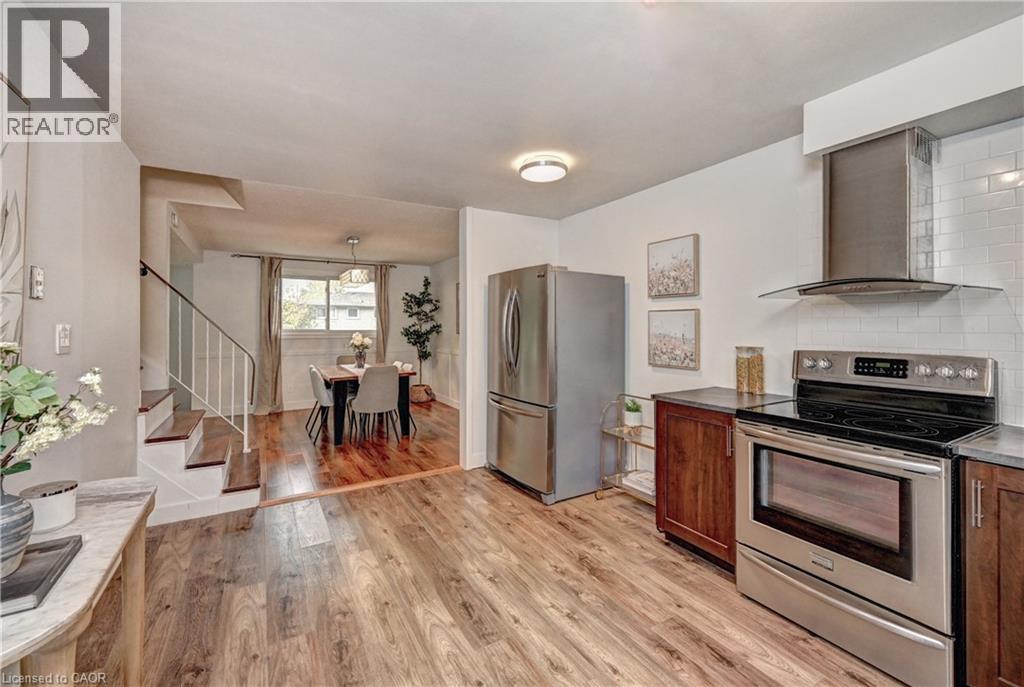 39 SOUTHWOOD Drive, Kitchener, Ontario, N2E2E6 — Photo 16