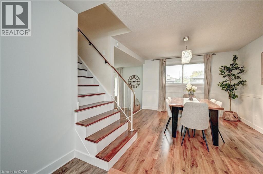 39 SOUTHWOOD Drive, Kitchener, Ontario, N2E2E6 — Photo 21