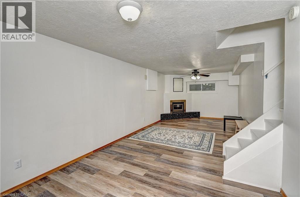 39 SOUTHWOOD Drive, Kitchener, Ontario, N2E2E6 — Photo 37