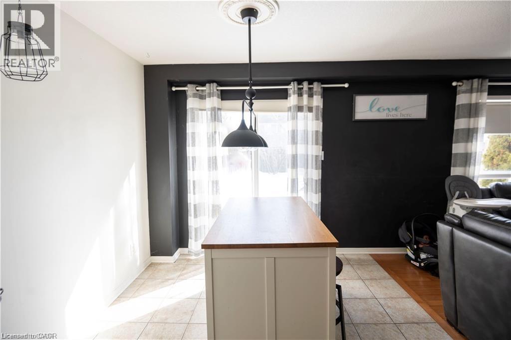 147 DUBRICK Crescent, Kitchener, Ontario, N2E4G3 — Photo 11