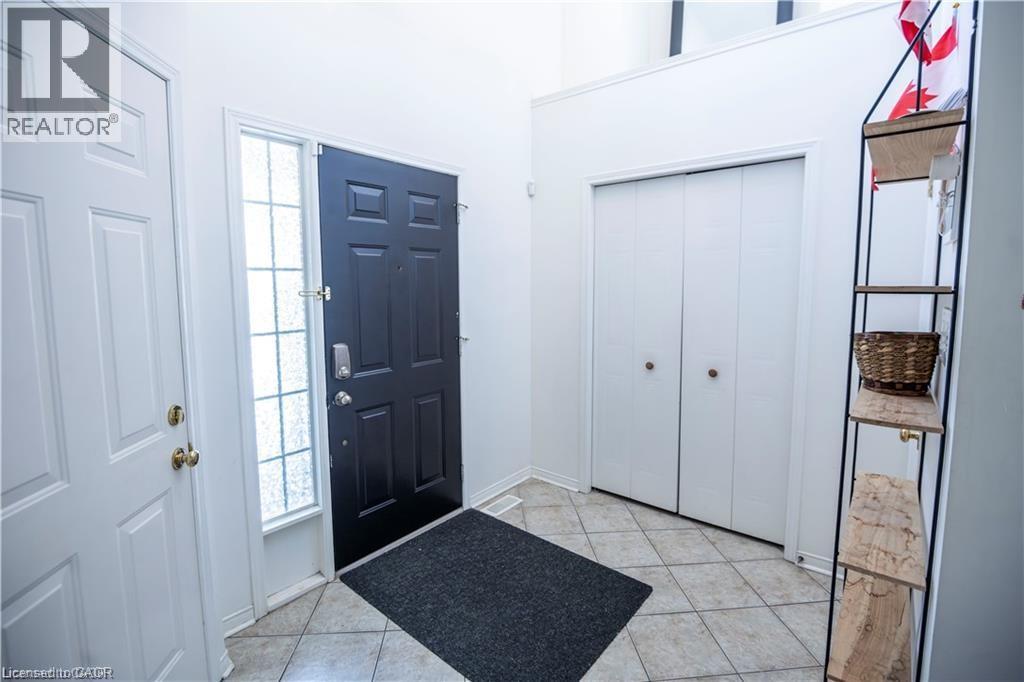 147 DUBRICK Crescent, Kitchener, Ontario, N2E4G3 — Photo 4