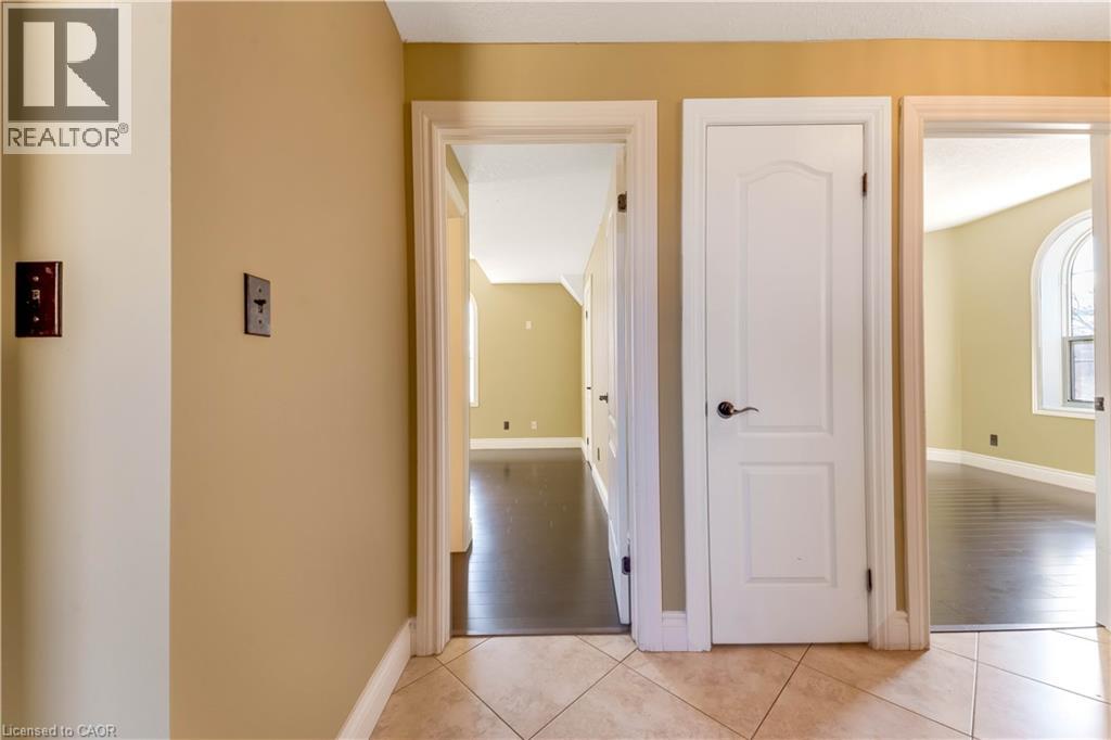 561 QUEEN Street S Unit# upper, Kitchener, Ontario, N2G1W9 — Photo 23