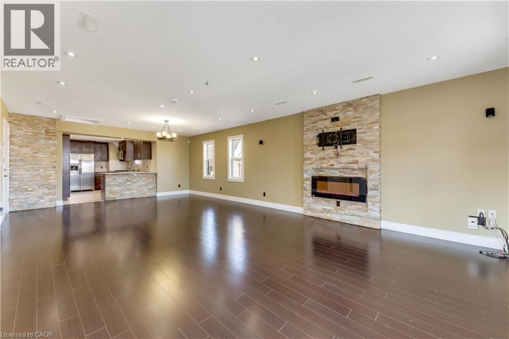 561 QUEEN Street S Unit# upper, Kitchener, Ontario, N2G1W9 — Photo 4