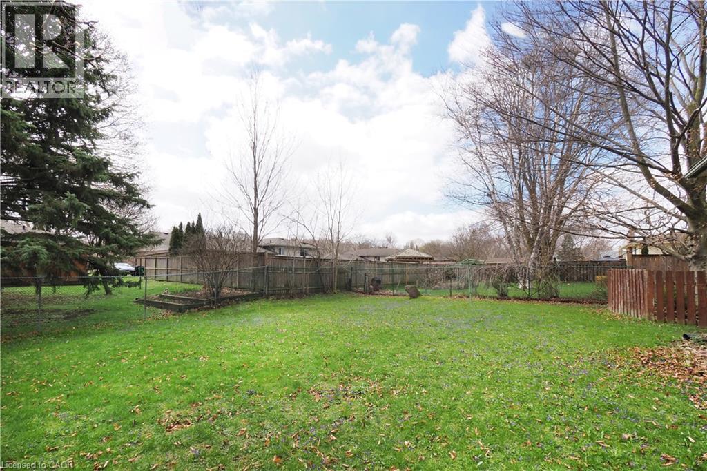 15 MOCKINGBIRD Drive, Elmira, Ontario, N3B1S9 — Photo 38