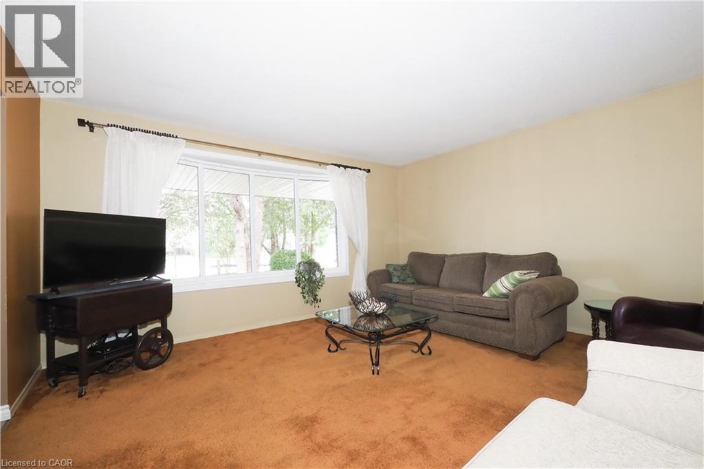 15 MOCKINGBIRD Drive, Elmira, Ontario, N3B1S9 — Photo 8