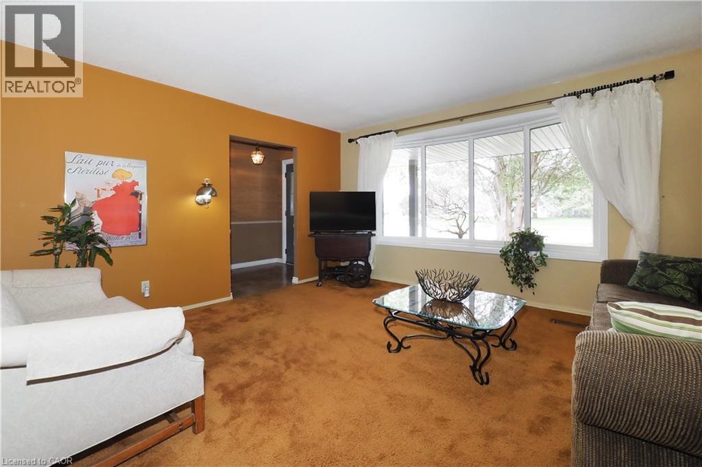 15 MOCKINGBIRD Drive, Elmira, Ontario, N3B1S9 — Photo 9