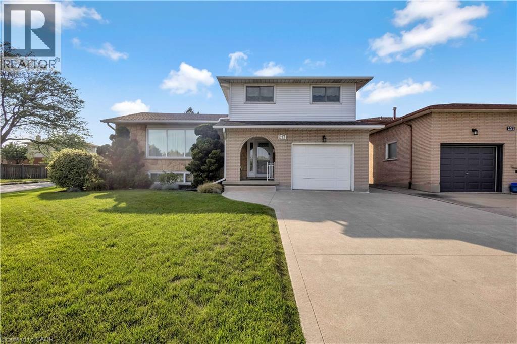 217 LAWNHURST Court, Hamilton, Ontario, L8V4R4 — Photo 2
