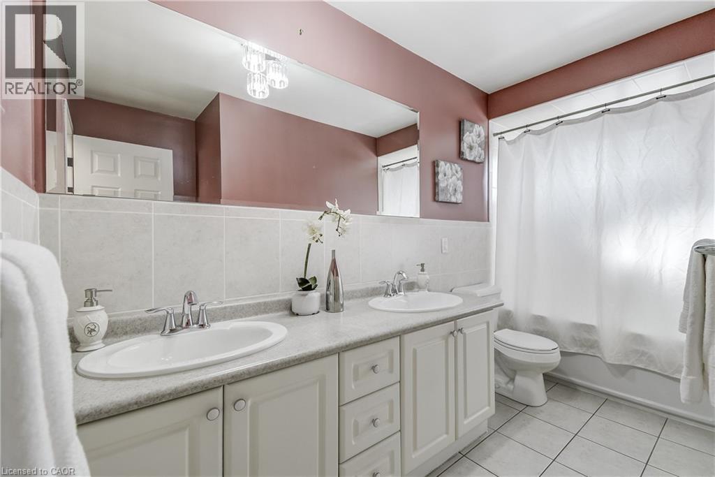 217 LAWNHURST Court, Hamilton, Ontario, L8V4R4 — Photo 22