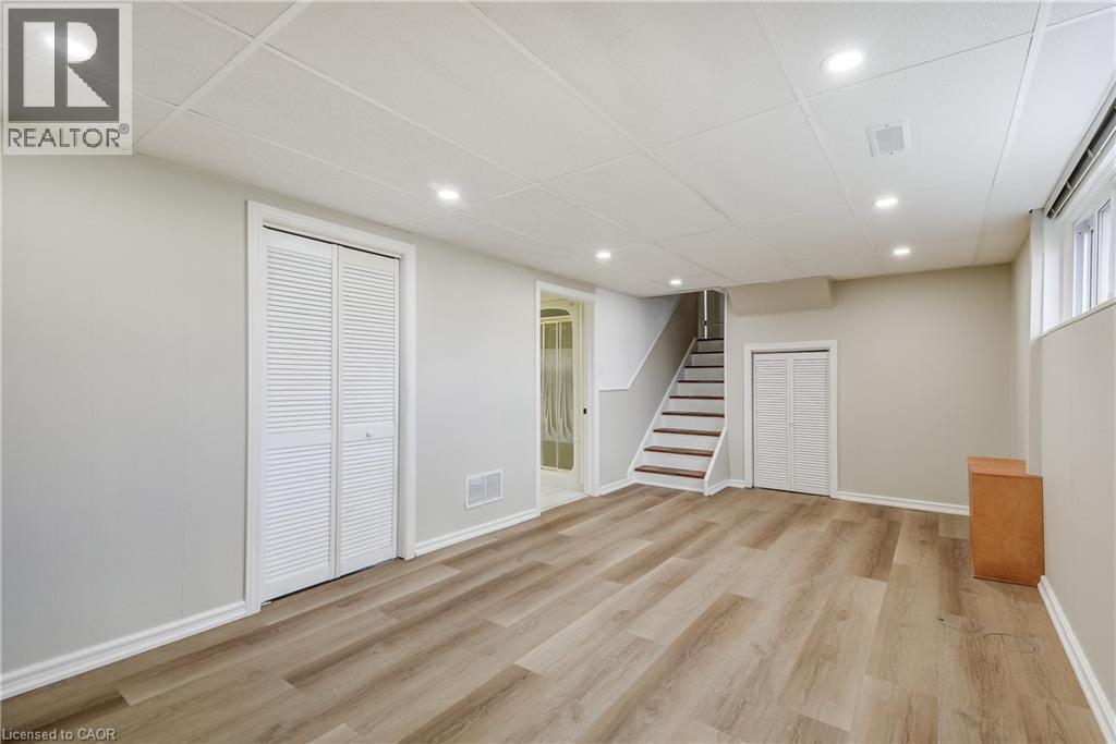 217 LAWNHURST Court, Hamilton, Ontario, L8V4R4 — Photo 26