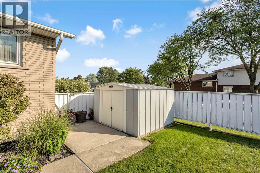 217 LAWNHURST Court, Hamilton, Ontario, L8V4R4 — Photo 39