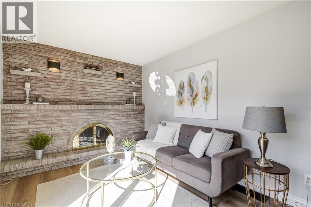217 LAWNHURST Court, Hamilton, Ontario, L8V4R4 — Photo 7