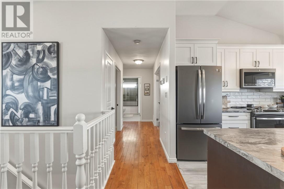 34 Mist Hollow, Sudbury, Ontario, P3E6L7 — Photo 3