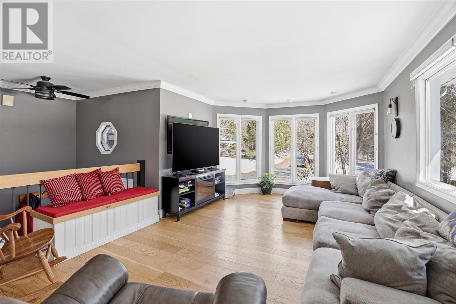 797 Fifth LIN E, Sault Ste. Marie, Ontario, P6A6J8 — Photo 5