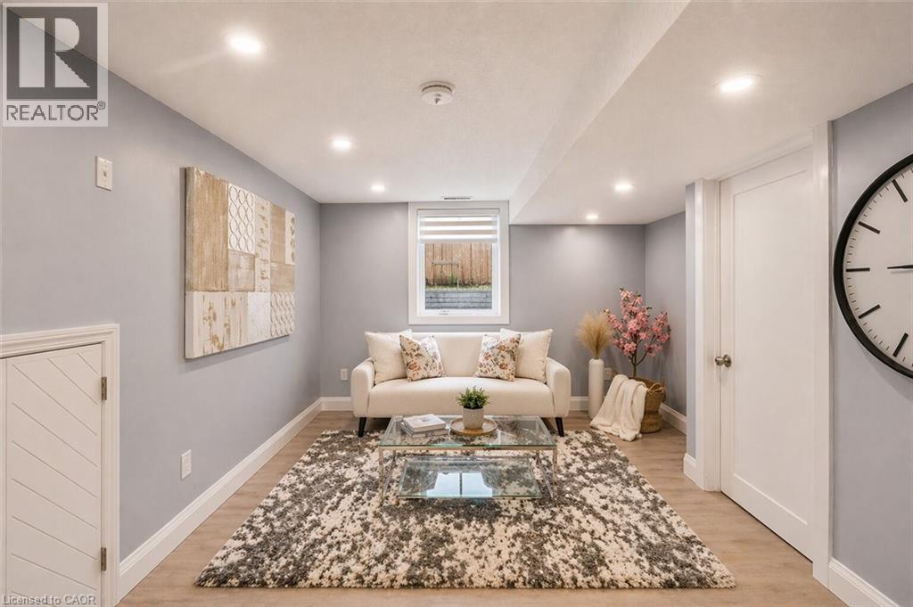 86 CARLYLE Drive, Kitchener, Ontario, N2P1P5 — Photo 19