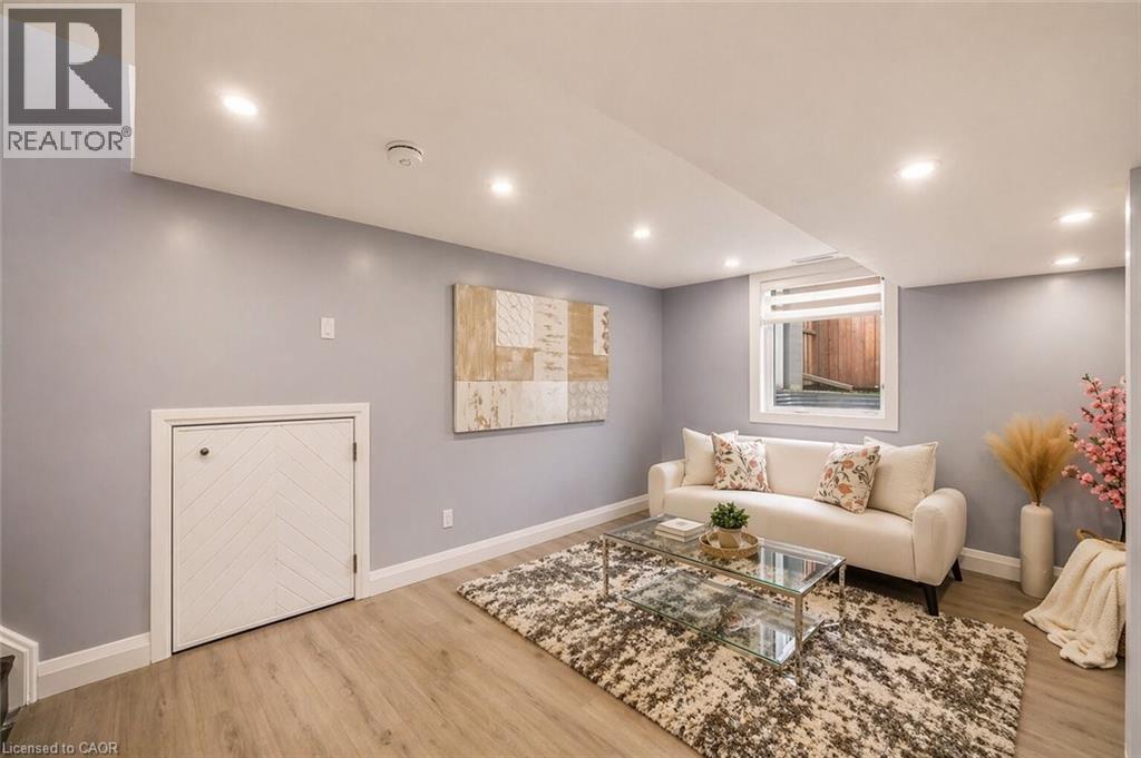 86 CARLYLE Drive, Kitchener, Ontario, N2P1P5 — Photo 20