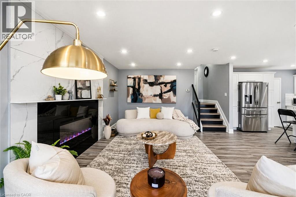 86 CARLYLE Drive, Kitchener, Ontario, N2P1P5 — Photo 5