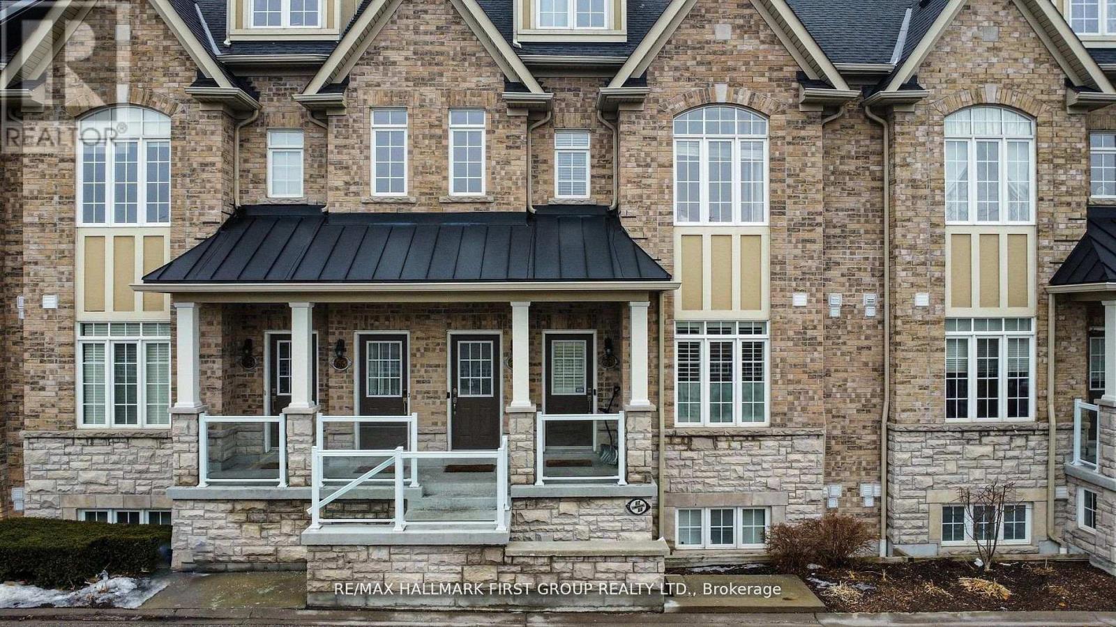 70 LOVEGROVE LANE, Ajax (Central), Ontario, L1S0E7 — Photo 2