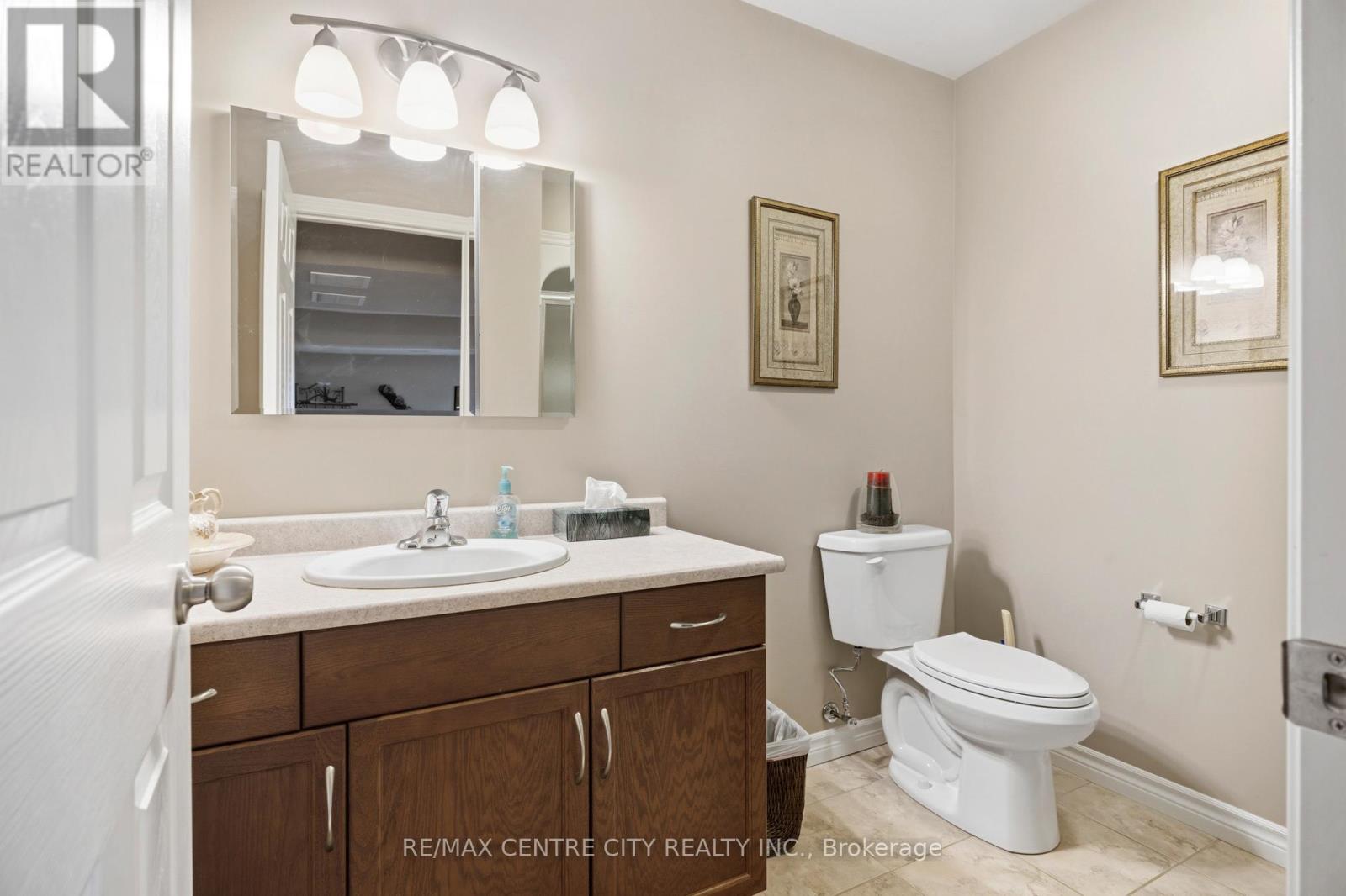 20 CHAMBERLAIN COURT, St. Thomas, Ontario, N5R0A4 — Photo 23