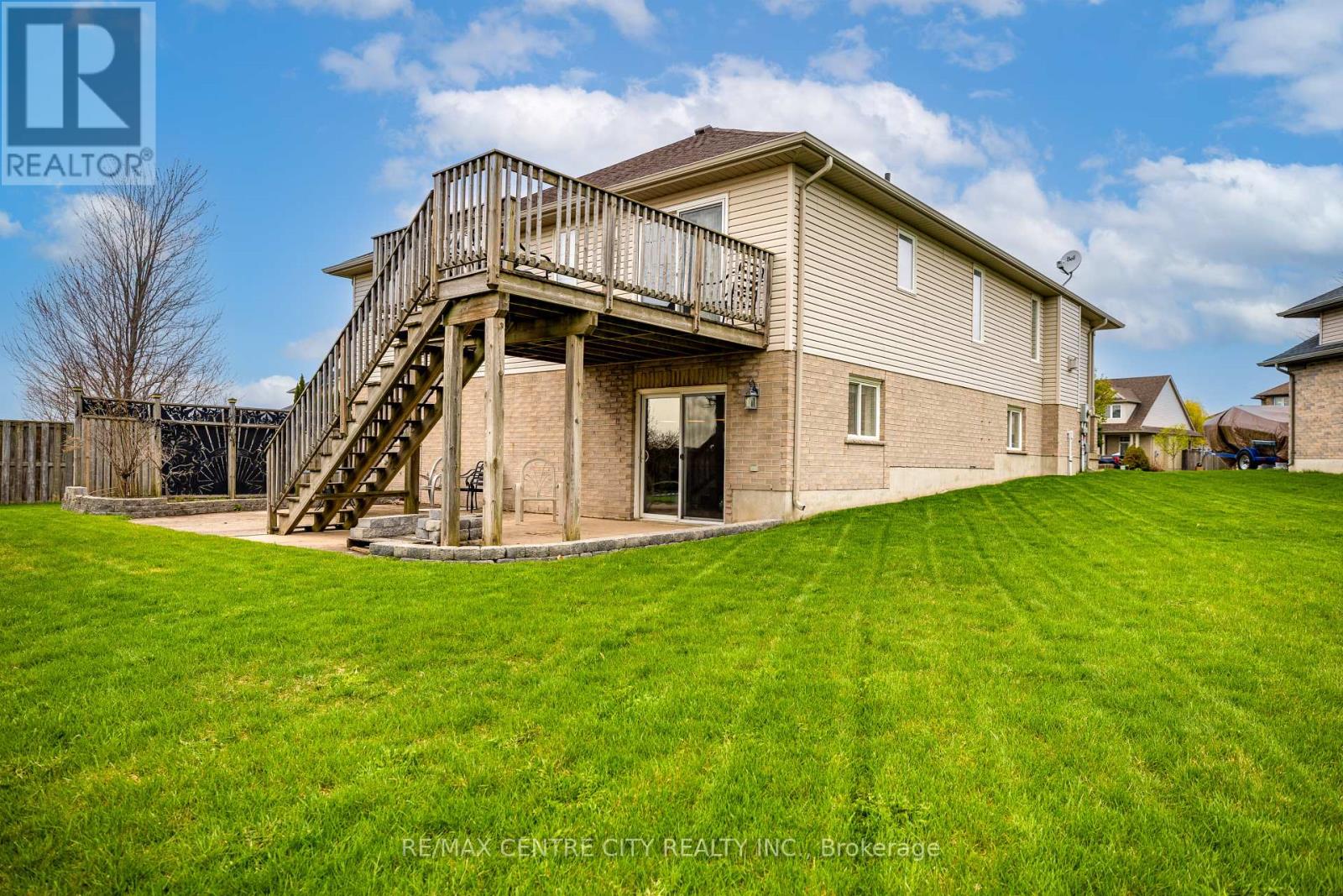 20 CHAMBERLAIN COURT, St. Thomas, Ontario, N5R0A4 — Photo 27