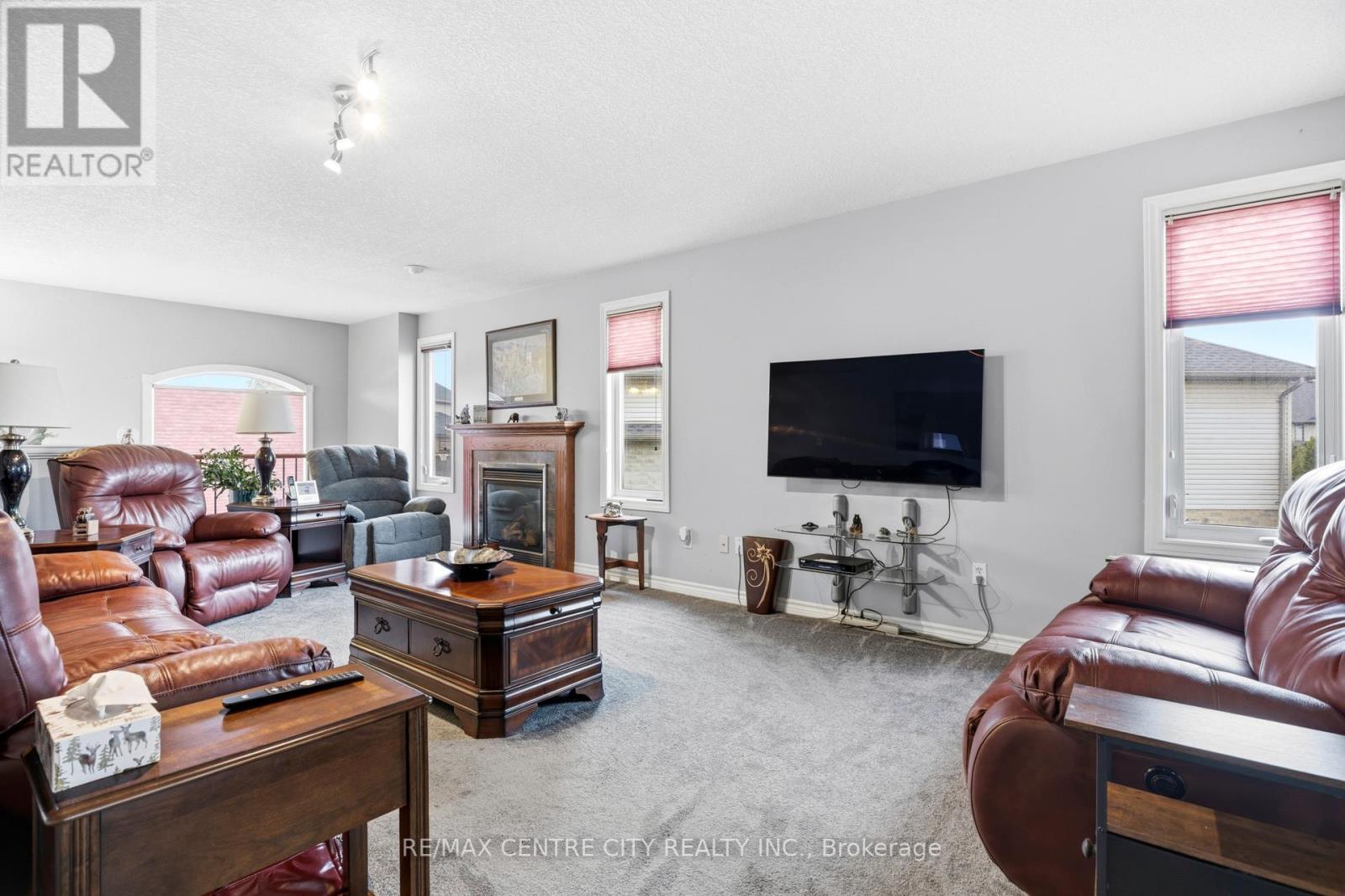 20 CHAMBERLAIN COURT, St. Thomas, Ontario, N5R0A4 — Photo 8