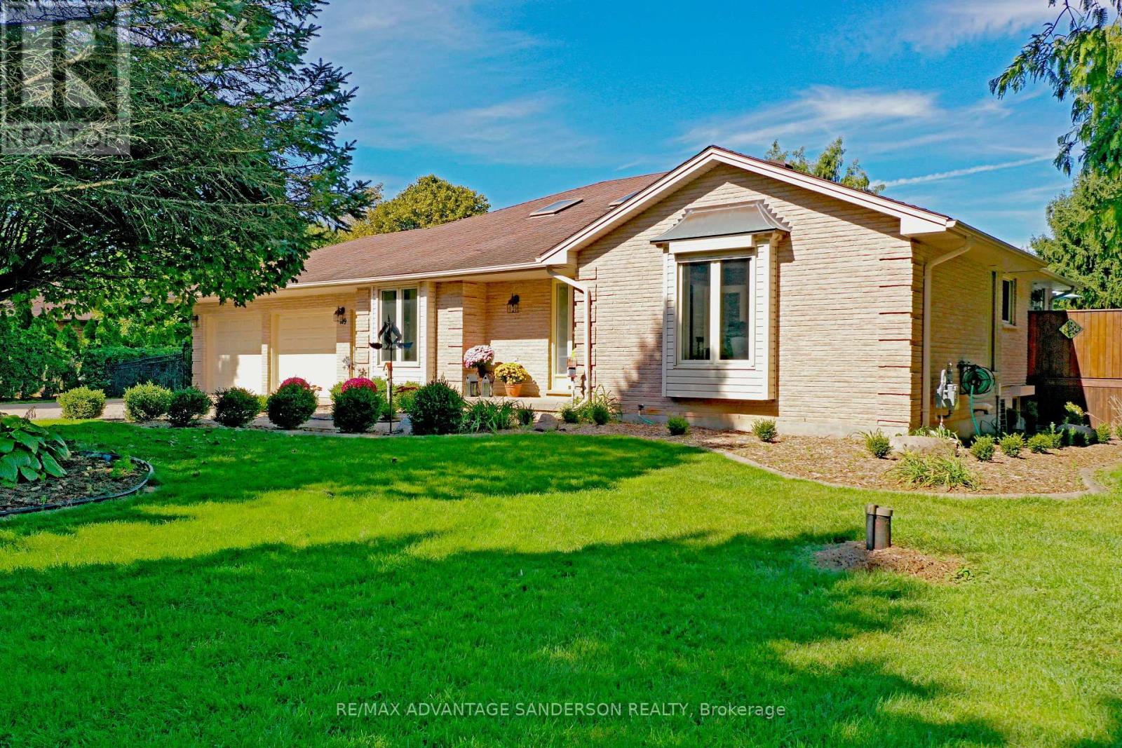 109 SALISBURY DRIVE, Middlesex Centre (Birr), Ontario, N0M1P0 — Photo 3