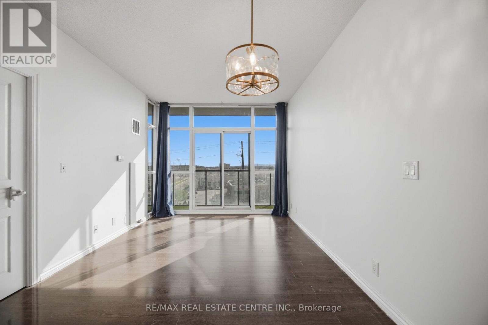 405 - 1940 IRONSTONE DRIVE, Burlington (Uptown), Ontario, L7L0E4 — Photo 15