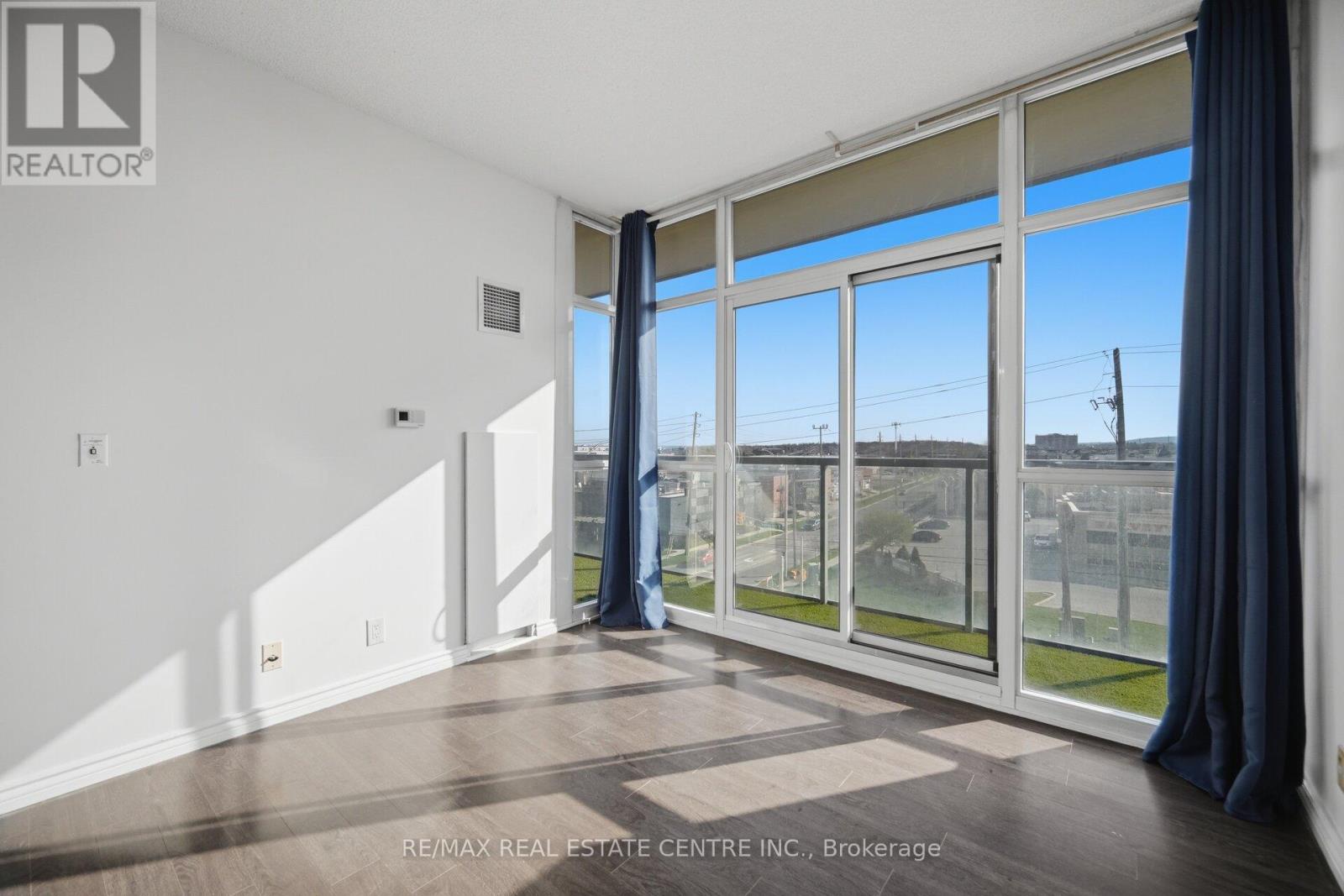 405 - 1940 IRONSTONE DRIVE, Burlington (Uptown), Ontario, L7L0E4 — Photo 16